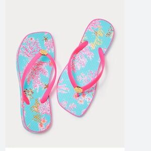 Lilly Pulitzer Sandsational Square Toe Flip Flop. 7/8 Multi Royal Coral Shoe